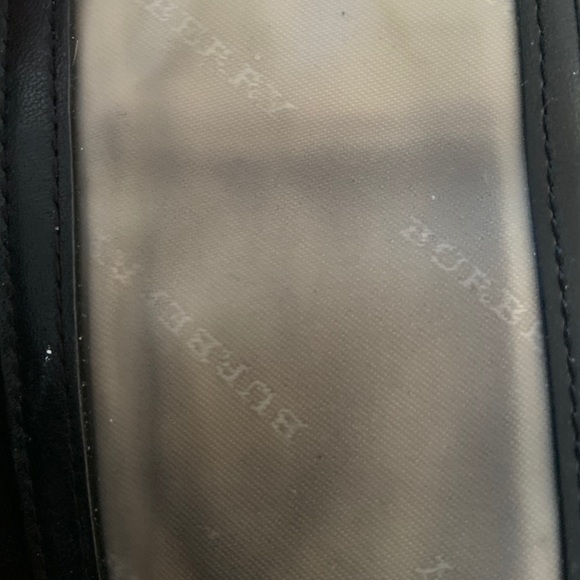 Authentic Burberry card holder - Picture 2 of 6